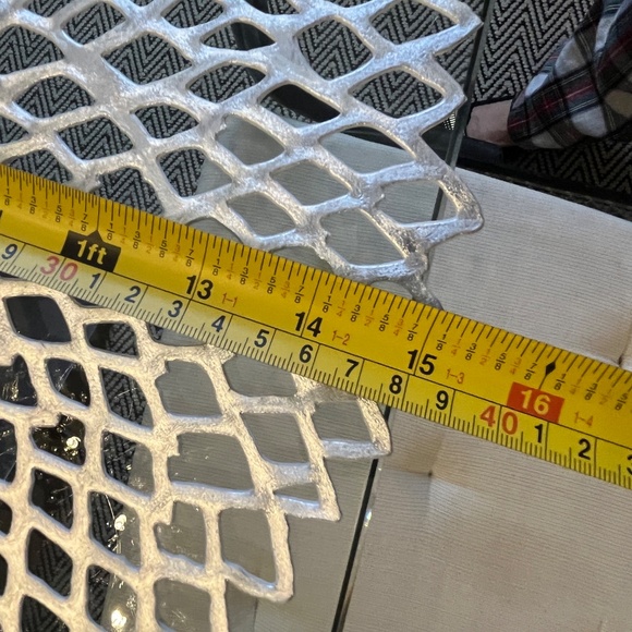 Chilewich place setting, laser-cut, perforated, organic shapes, in silver. - Picture 10 of 16